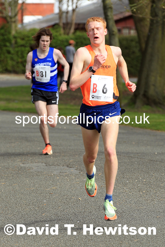 Senior Mens Northern 12 Stage Road Relay, 2022 Northern 12 and 6 Stage Road Relays,  Birkenhead Park, Birkenhead, Wirral.  Photo: David T. Hewitson/Sports for All Pics